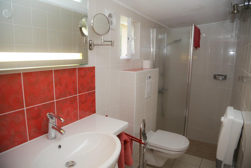 Mas La Provence Bed and Breakfast LʼIsle-sur-la-Sorgue Buitenkant foto